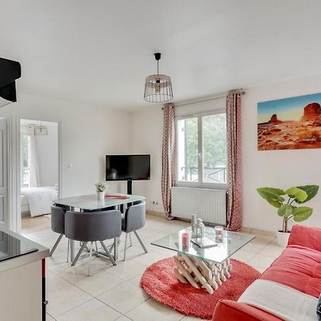 Chic Apart With Parking Near Paris Appartamento Aubervilliers Esterno foto
