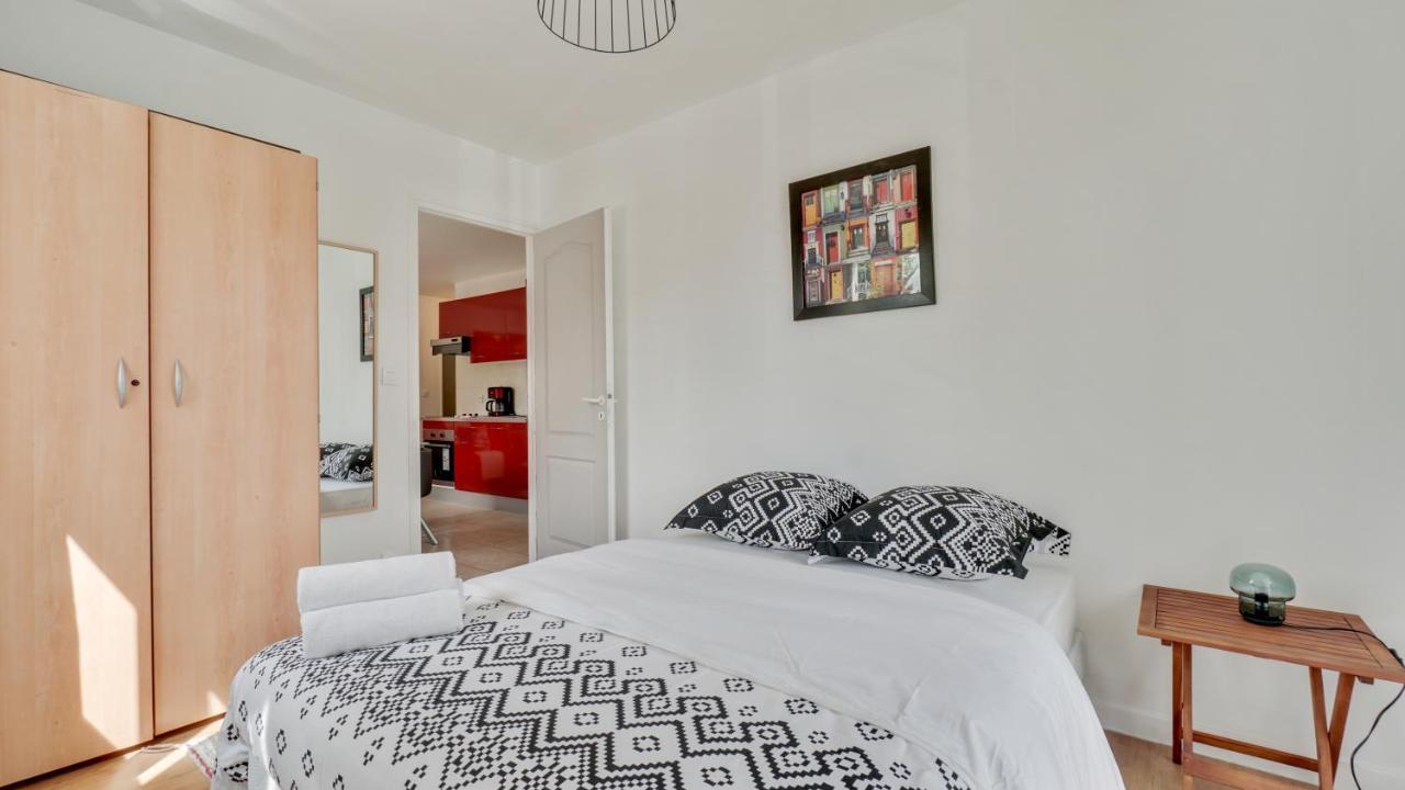 Chic Apart With Parking Near Paris Appartamento Aubervilliers Esterno foto