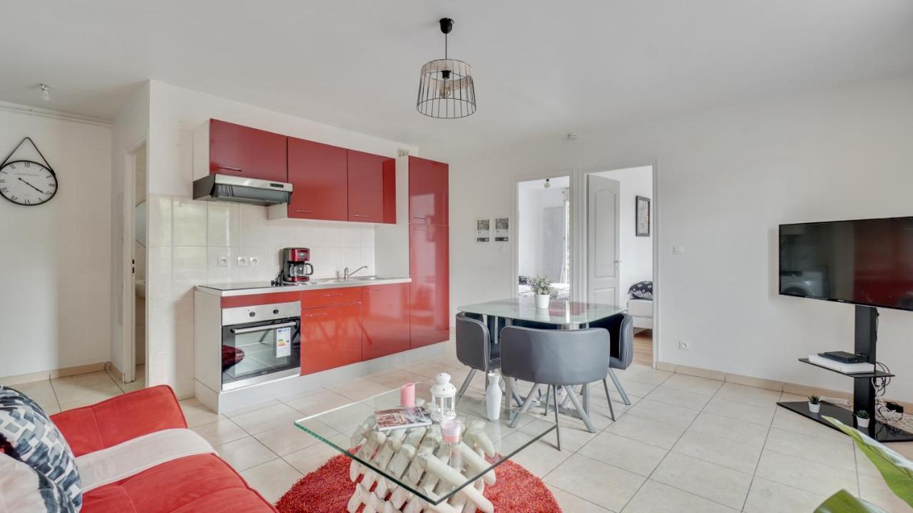 Chic Apart With Parking Near Paris Appartamento Aubervilliers Esterno foto