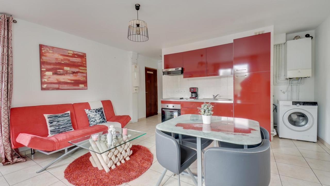 Chic Apart With Parking Near Paris Appartamento Aubervilliers Esterno foto
